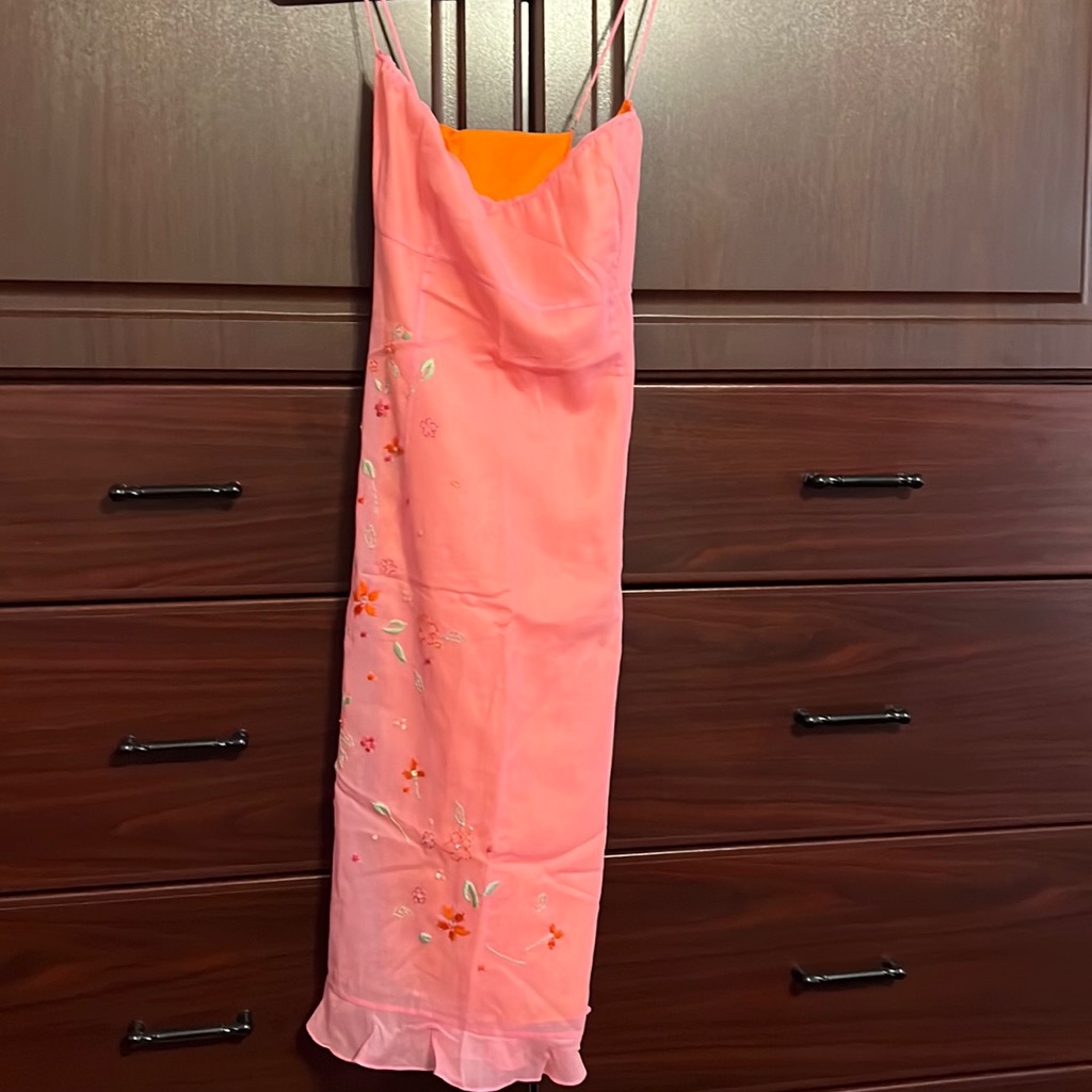Vintage Tahari Size 12 100% Cotton But Looks Like Fine Silk.